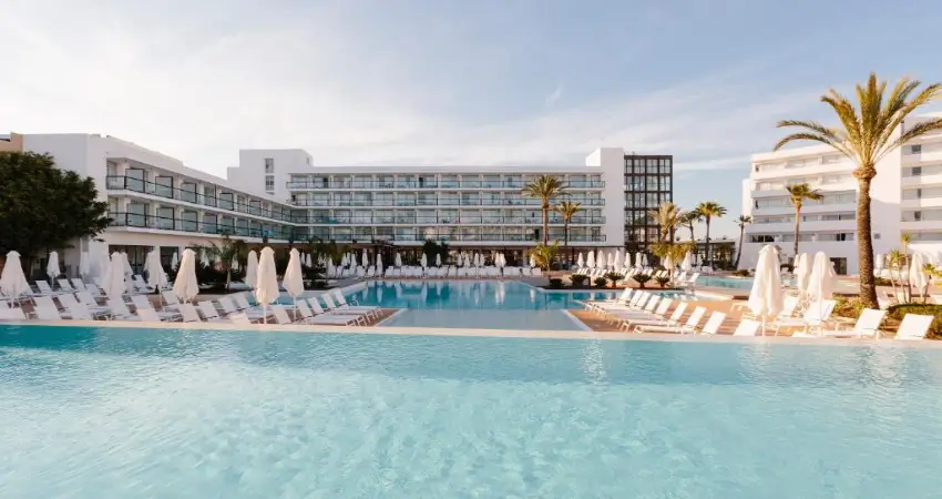 Aluasoul Ibiza view 3