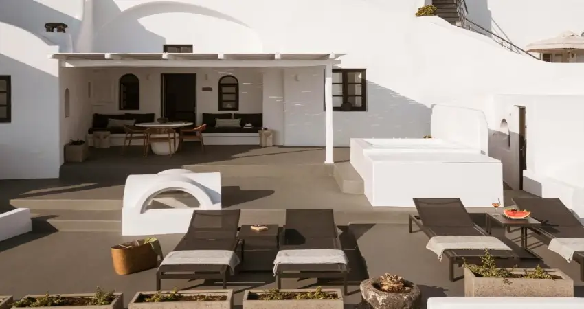 Aqua Luxury Suites view 3