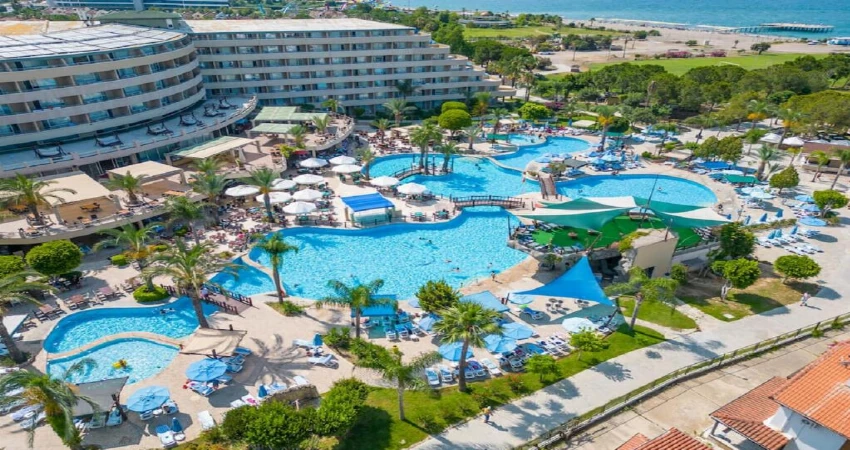 Armas Pemar Beach Resort view 2