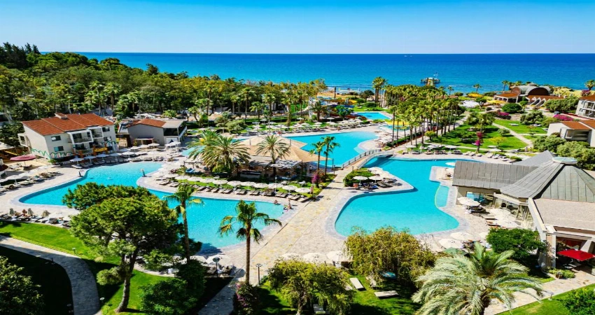Arum Barut Collection view 2