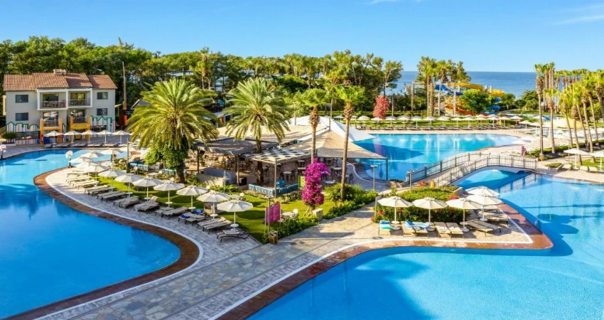 Arum Barut Collection view 3