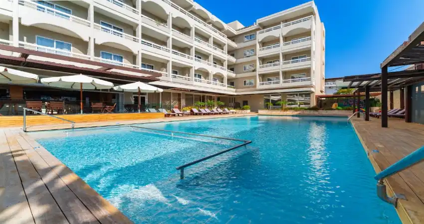 Athineon Hotel