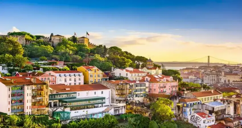 Spain & Portugal Highlights: Barcelona, Madrid & Lisbon with Sagrada Familia, Royal Palace & Belém Guided Tours view 2
