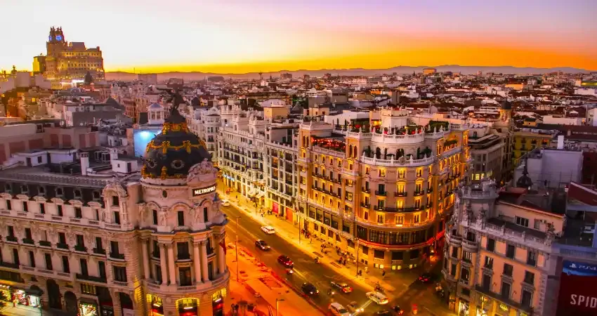 Spain & Portugal Highlights: Barcelona, Madrid & Lisbon with Sagrada Familia, Royal Palace & Belém Guided Tours view 3