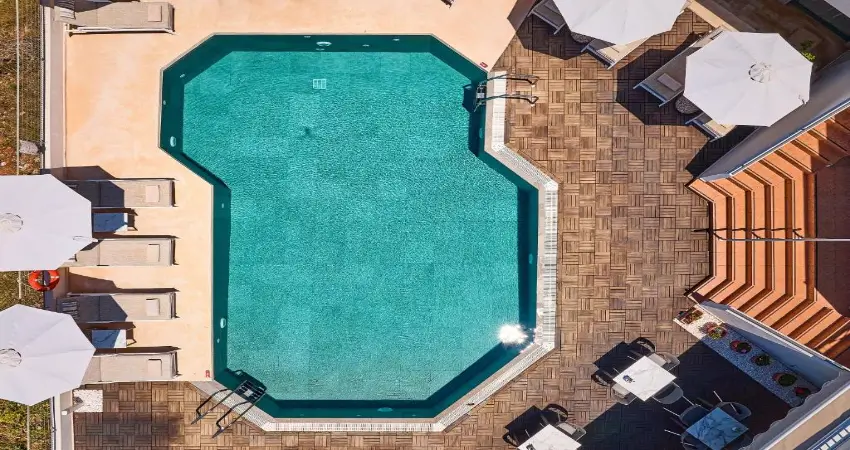Bella Vista Hotel by Checkin view 3