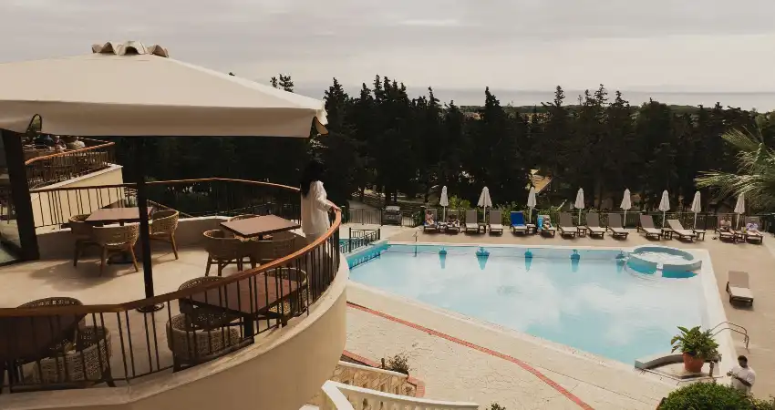 Belvedere Luxury Suites view 2