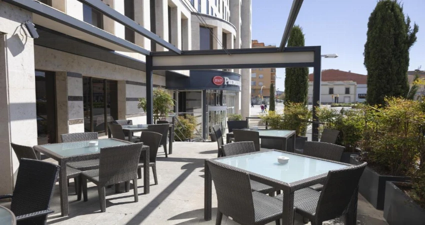 Best Western Premier CMC Girona view 3