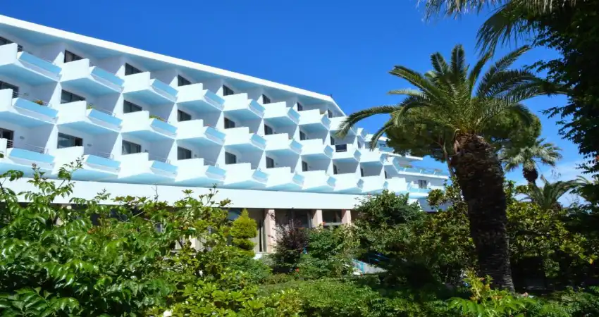 Blue Horizon Hotel view 3