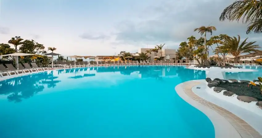 BLUESEA Alyssa Suite Hotel view 3