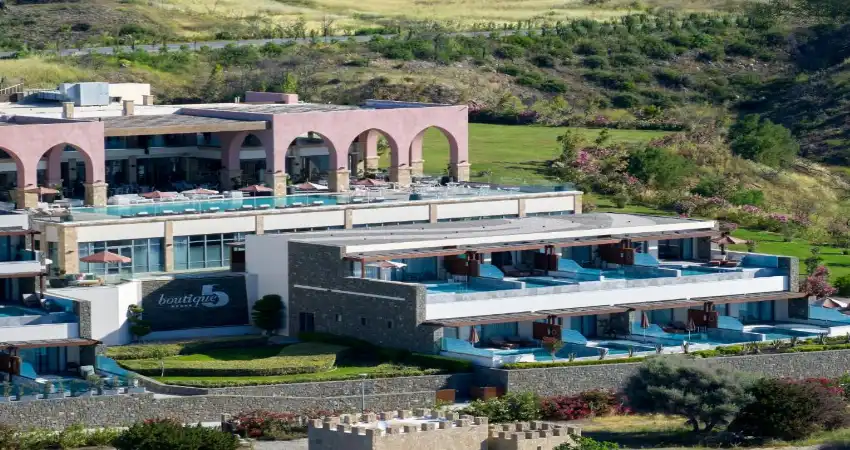 Boutique 5 Hotel and Spa - Adults only view 3