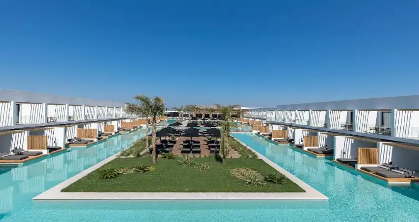Dandrea Lagoon view 3