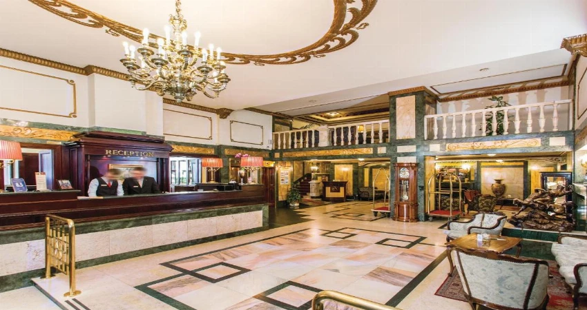 Danubius Hotel Astoria City Center view 3
