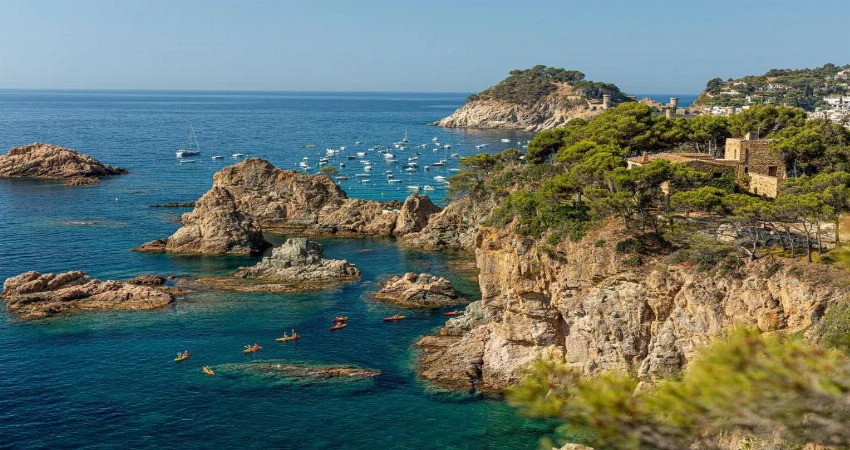 A family-friendly Costa Brava getaway just moments from Tossa de Mar's golden beaches and medieval charm view 2