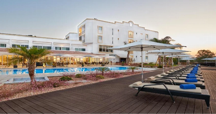 Dona Filipa Hotel view 3