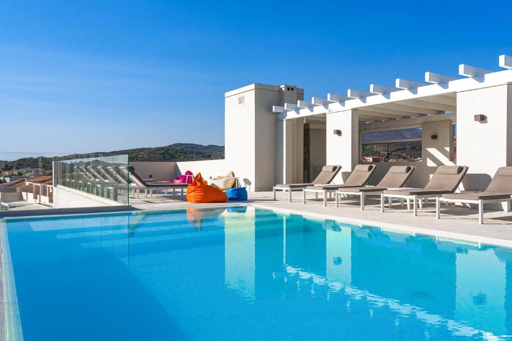 Felix Hotels - Hotel Residence Porto San Paolo view 2