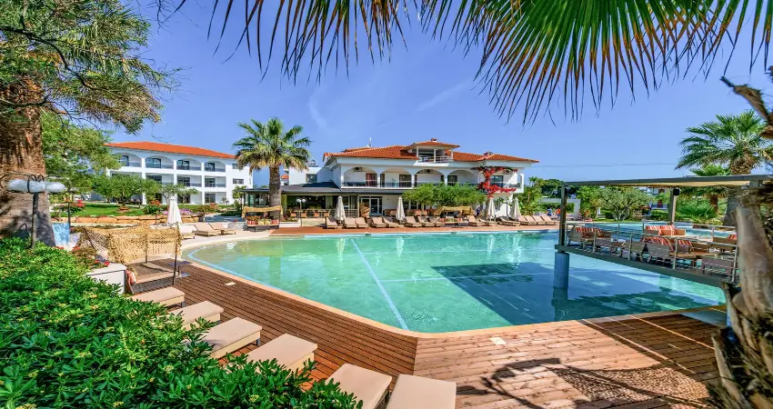 Contemporary comfort and relaxed elegance close to Pefkochori's beautiful coastline view 2