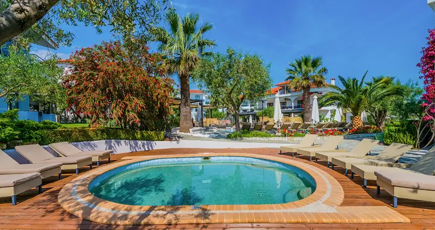 Contemporary comfort and relaxed elegance close to Pefkochori's beautiful coastline view 3