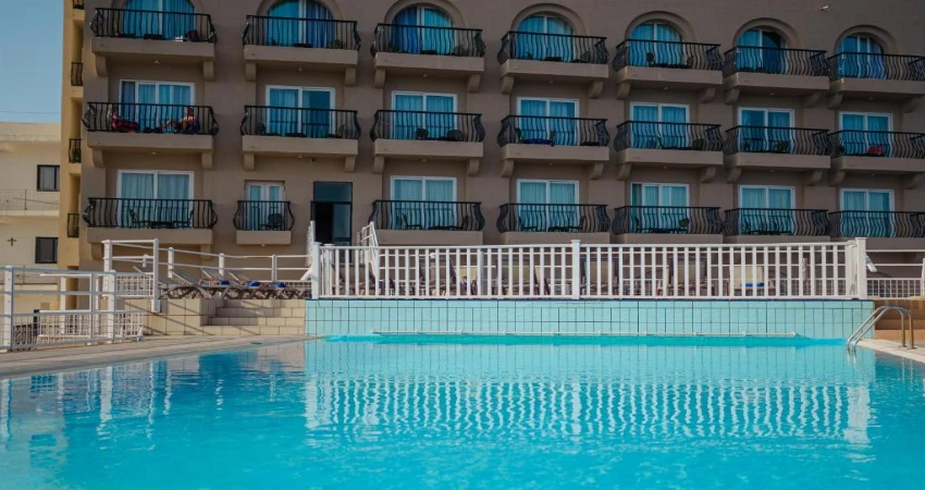 Gillieru Harbour Hotel view 2