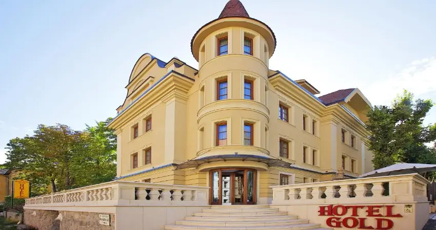 Gold Hotel Budapest view 2