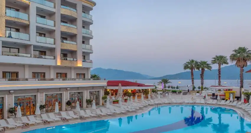 Golden Rock Beach Hotel view 3