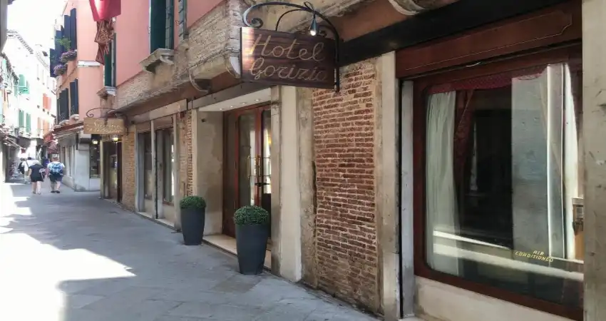 Charming Venetian stay in the heart of Venice near St Mark’s Square view 3