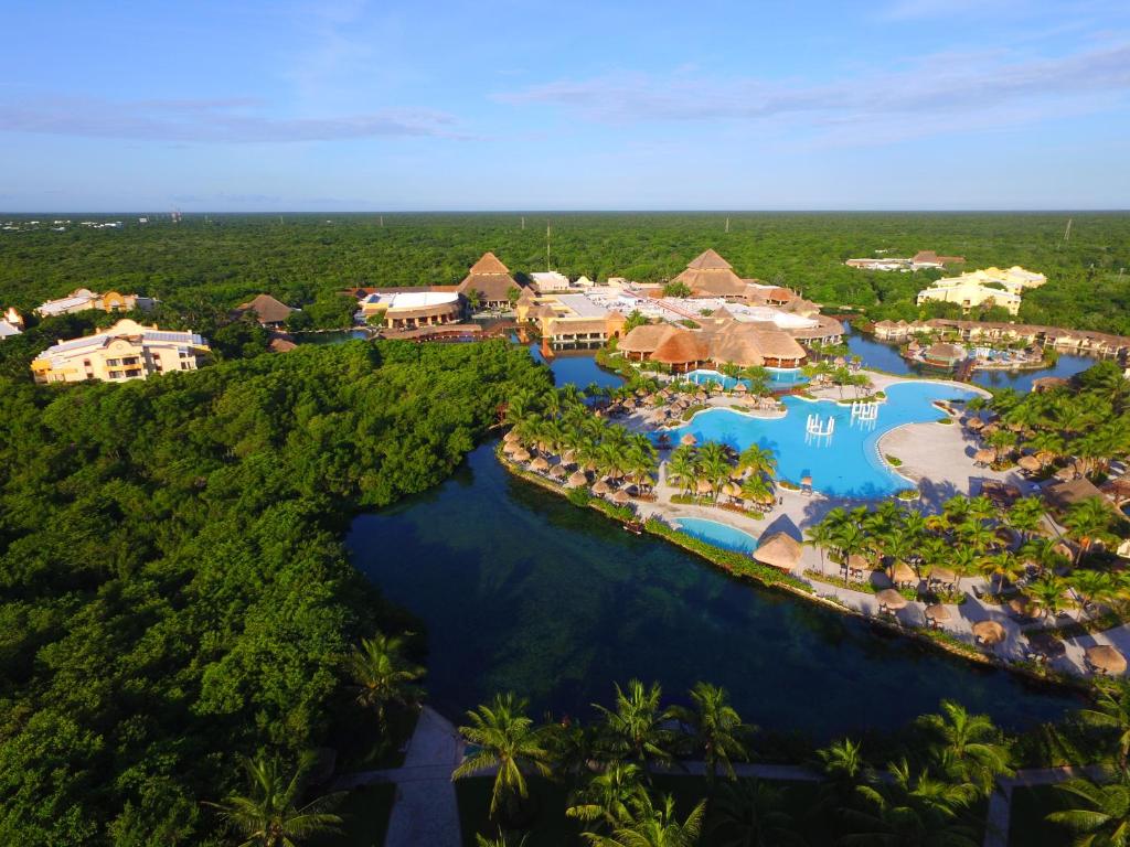 Grand Palladium Colonial Resort & Spa All Inclusive view 2