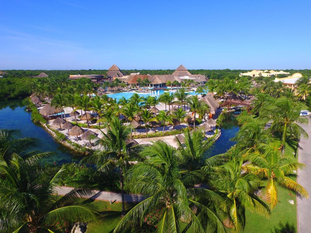 Grand Palladium Colonial Resort & Spa All Inclusive view 3