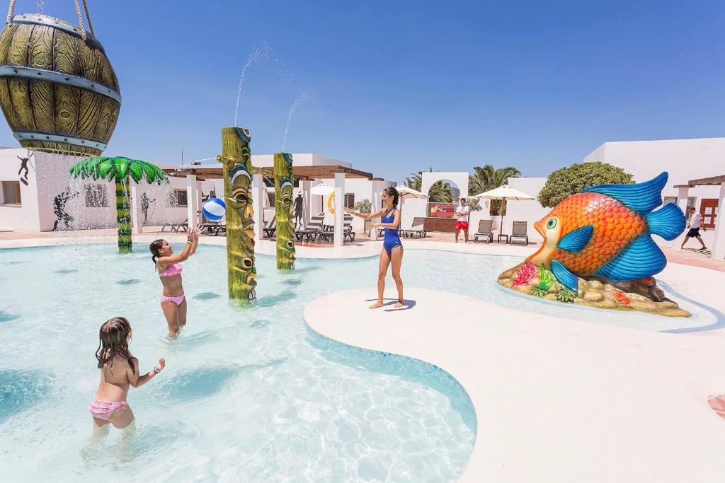 Grand Palladium Select Palace Ibiza view 3