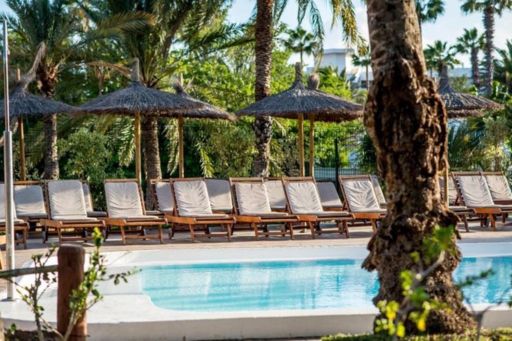 HL Miraflor Suites view 2