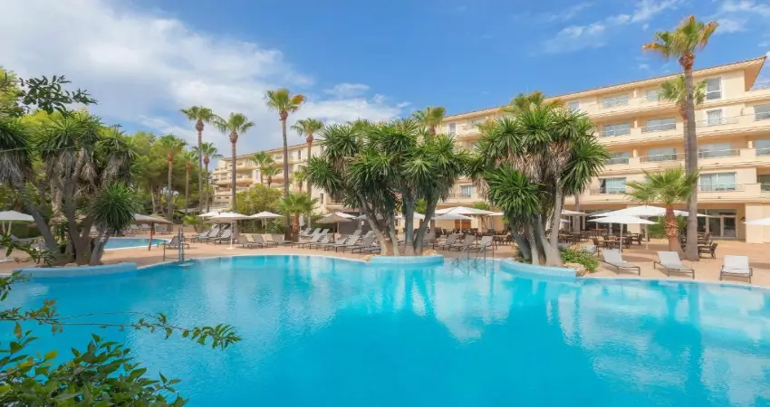 A relaxed Majorca retreat where spacious apartments, family-friendly facilities and beautiful beaches are all within easy reach view 3