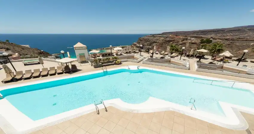 Holiday Club Vista Amadores view 2