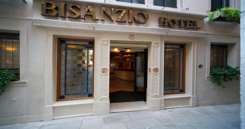 Hotel Bisanzio view 2