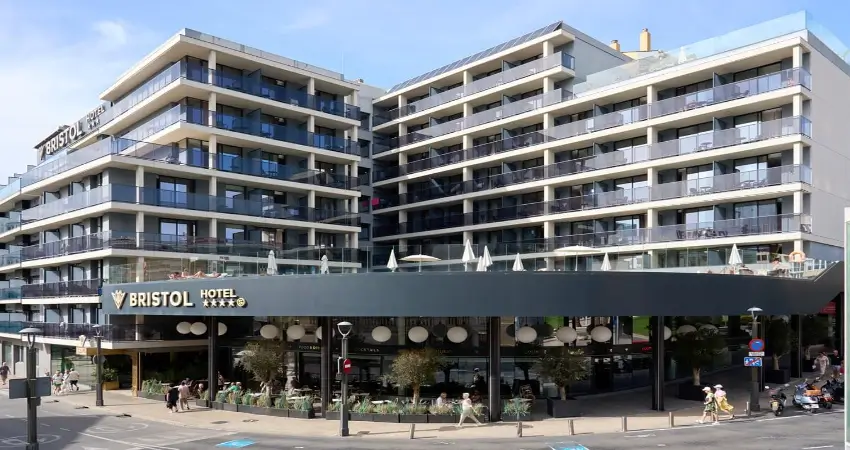 Hotel Bristol