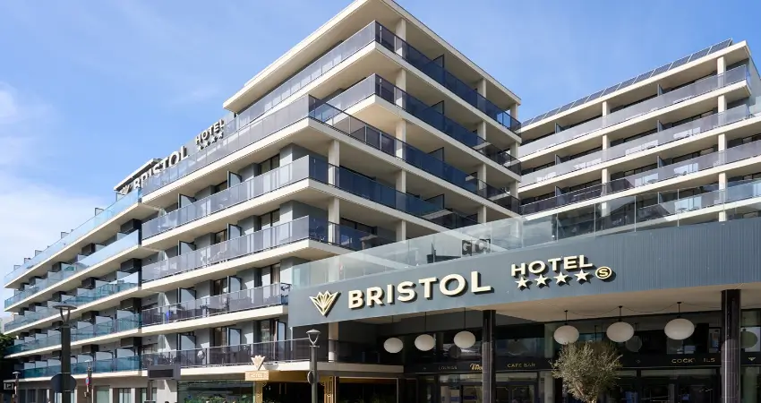 Hotel Bristol view 2