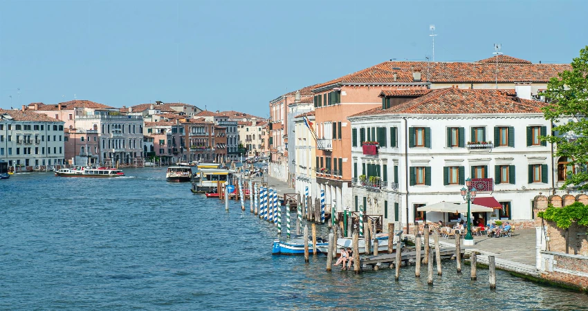 Hotel Canal Grande view 2