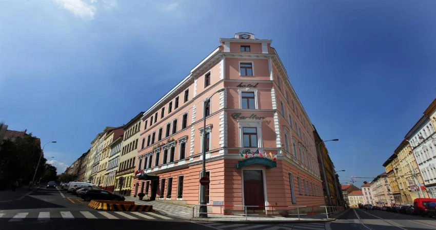 Hotel Carlton view 2