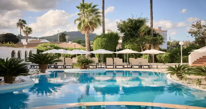 An adults-focused seafront retreat overlooking Cala Bona’s charming marina view 2