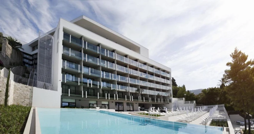 Hotel Kompas view 2