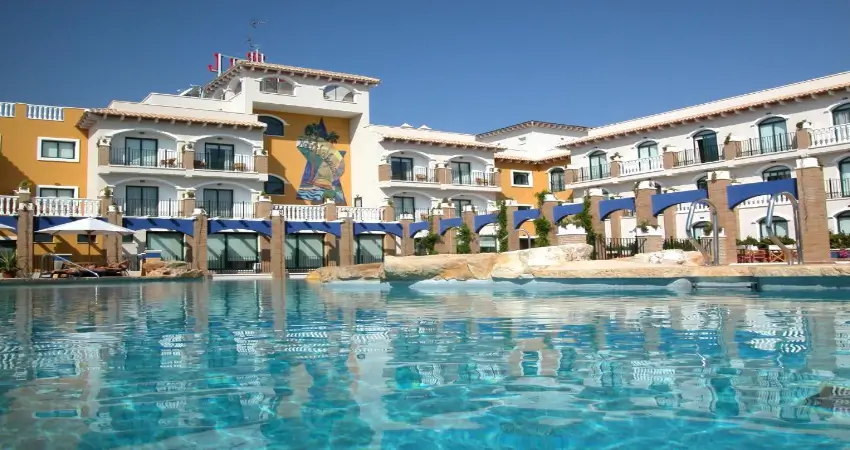 Hotel La Laguna Spa And Golf