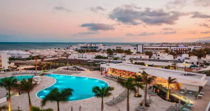 Hotel Lava Beach view 3