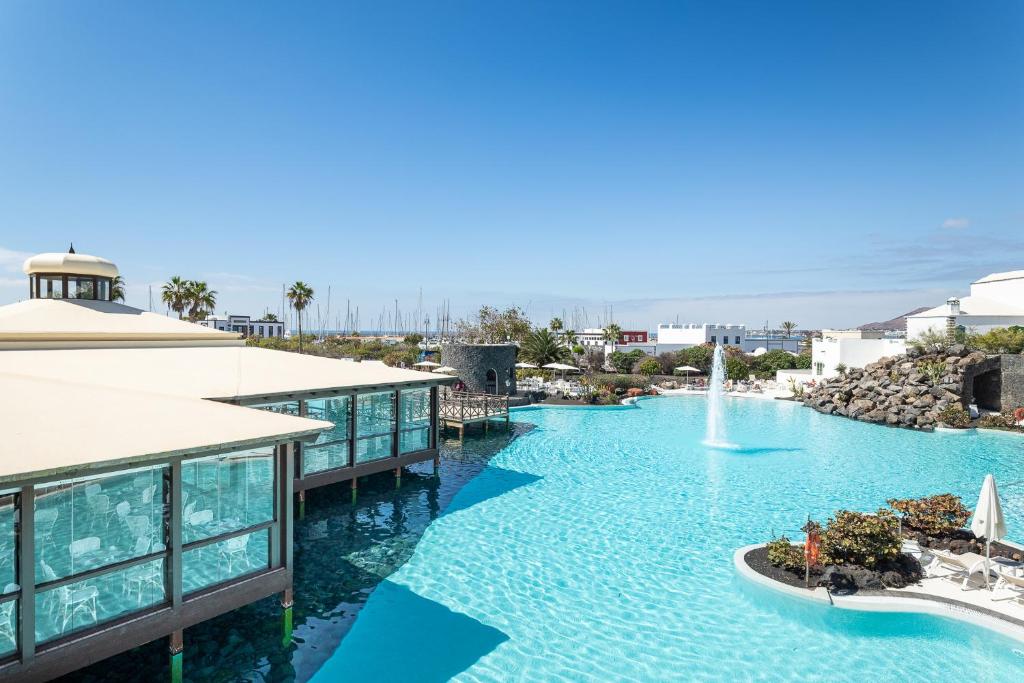 Hotel LIVVO Volcan Lanzarote view 2