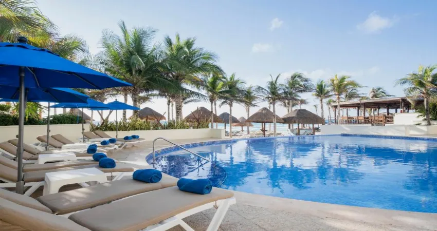 Trendy Beachfront Style In The Heart Of Cancun’s Hotel Zone view 3