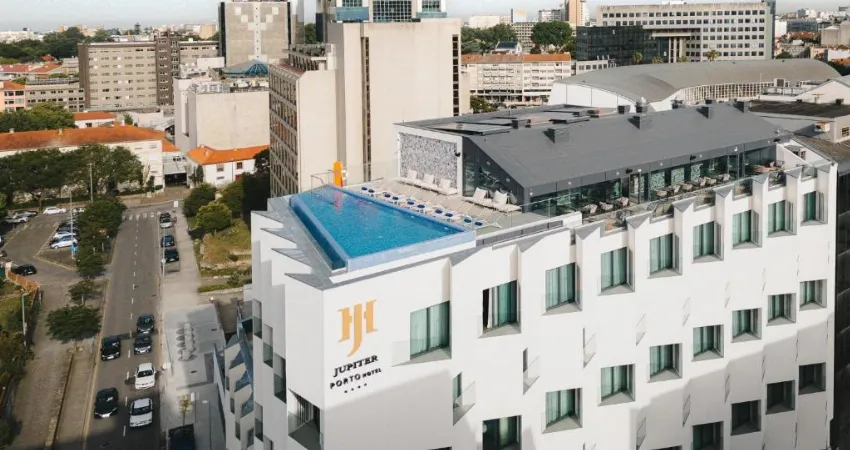 Enjoy a FREE Douro River Cruise included at this stylish Porto hotel with a spectacular rooftop pool and spa view 2