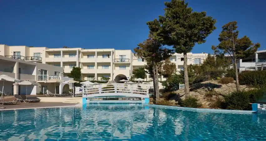 Kiotari Miraluna Beach Resort