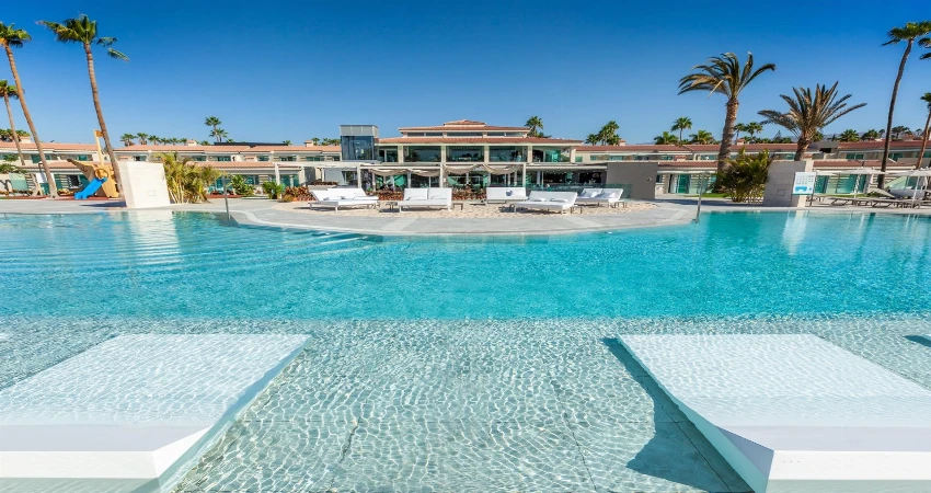 Kumara Serenoa by Lopesan Hotels view 2