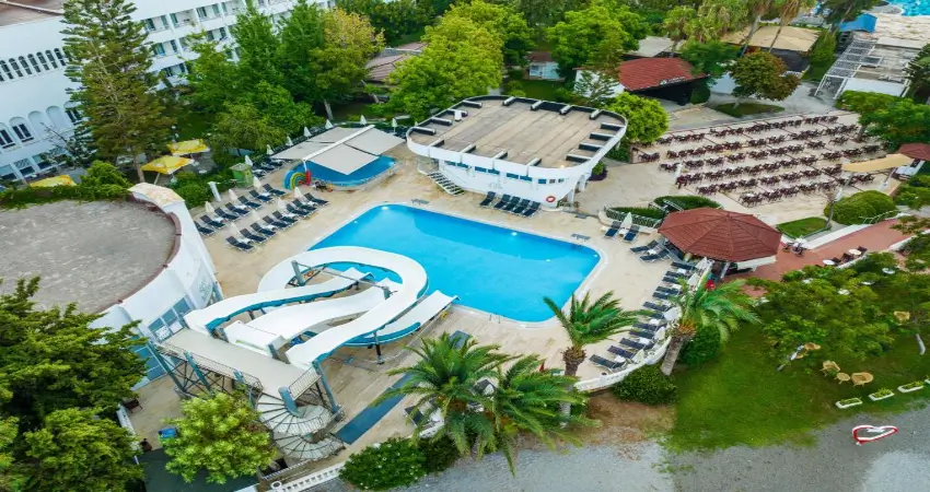 LABRANDA Alantur Resort