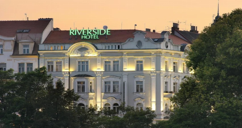 Mamaison Hotel Riverside Prague view 3