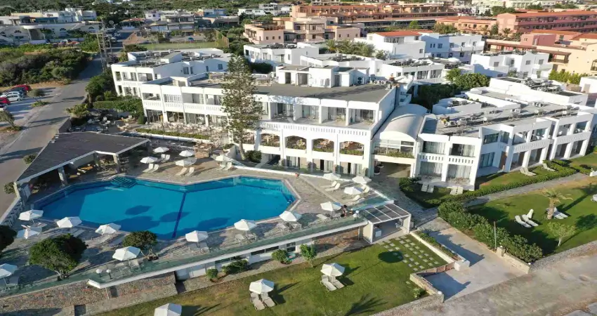 Maritimo Beach Hotel view 2