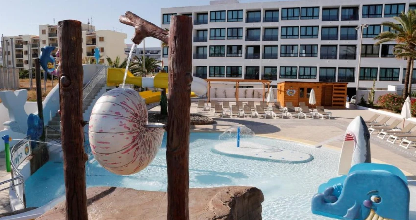 Marvell Club Aparthotel view 3