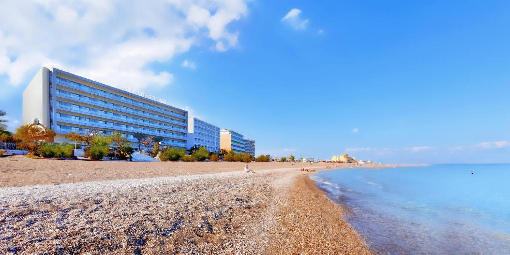Five-Star Seafront Elegance In The Heart Of Rhodes Town view 3